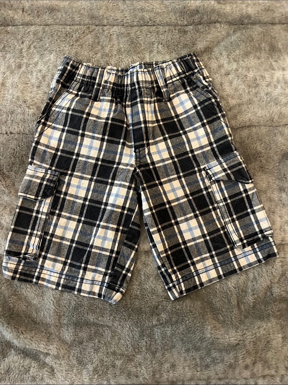 Crazy 8 Navy & White Plaid Cargo Shorts